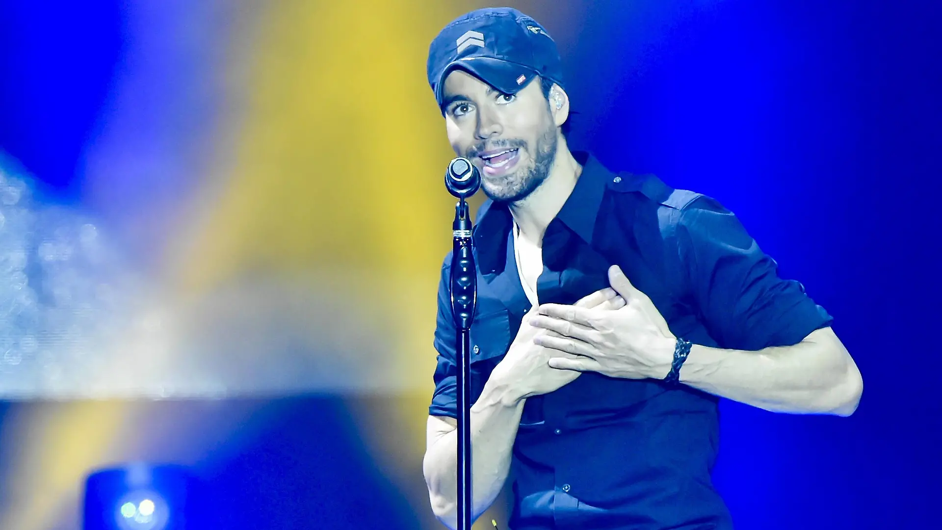 Spanish singer Enrique Iglesias performs during his show in Prague, Czech Republic, on May 7, 2018. (CTKxPhoto/VitxSimanek) CTKPhotoP201805070866301 PUBLICATIONxINxGERxSUIxAUTxONLY VIS 008 K