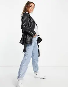 Oversize-Kunstlederjacke von Stradivarius