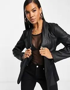 Oversize-Blazer aus Kunstleder von Rebellious Fashion