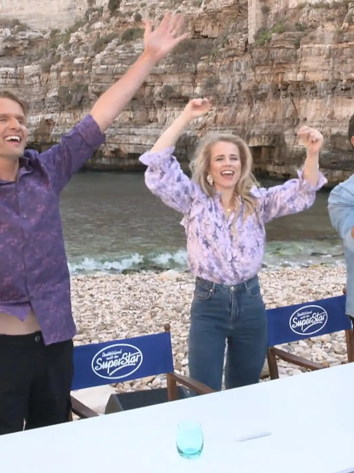 Die Aufzeichnungen zum Auslands-Recall von DSDS 2022 starten und wir haben die ersten Bilder mit Florian Silbereisen, Ilse DeLange und Toby Gad eingefangen.
