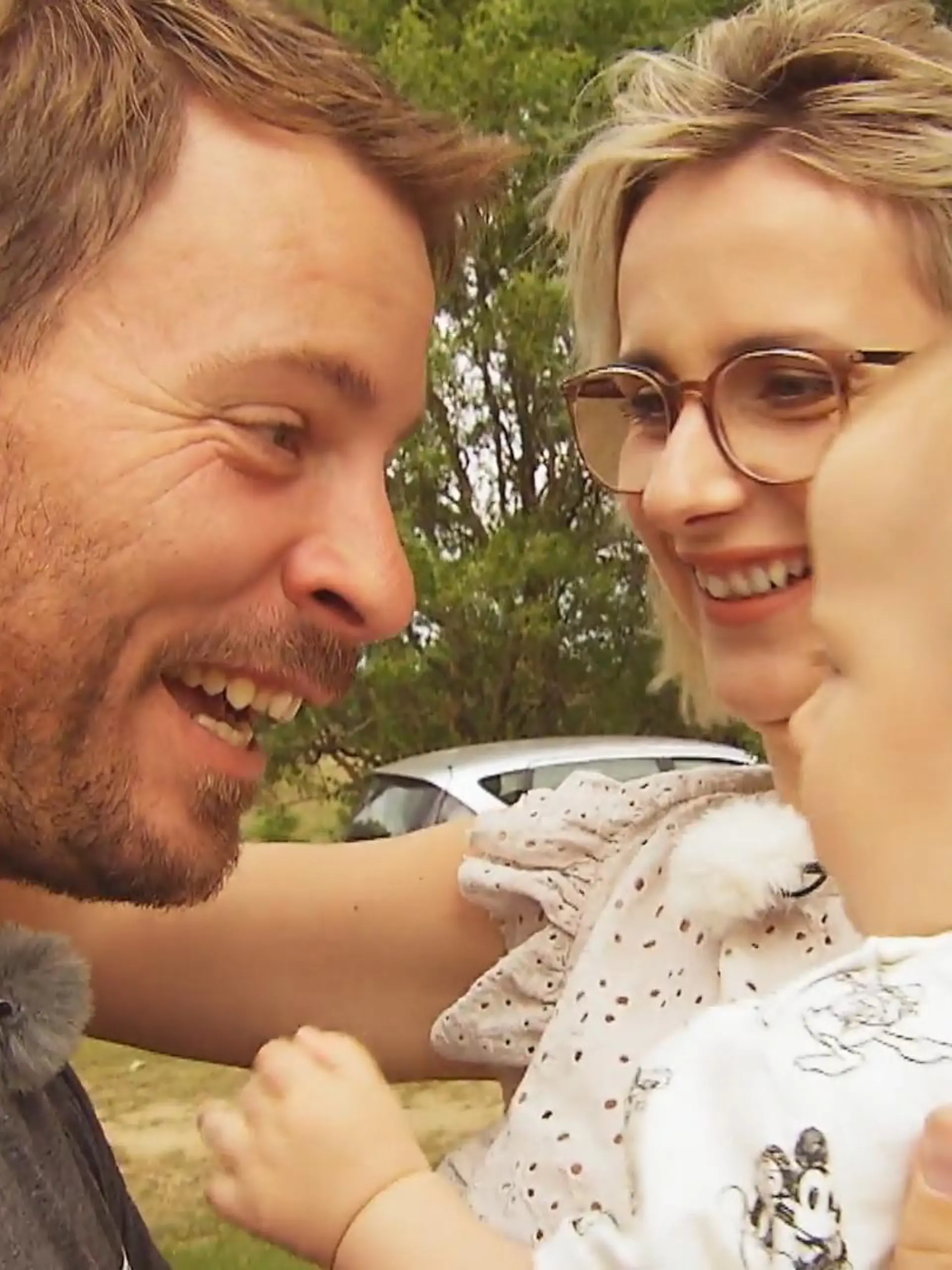 Gerald sieht seine Frau Anna und Sohnemann Leon in Polen wieder