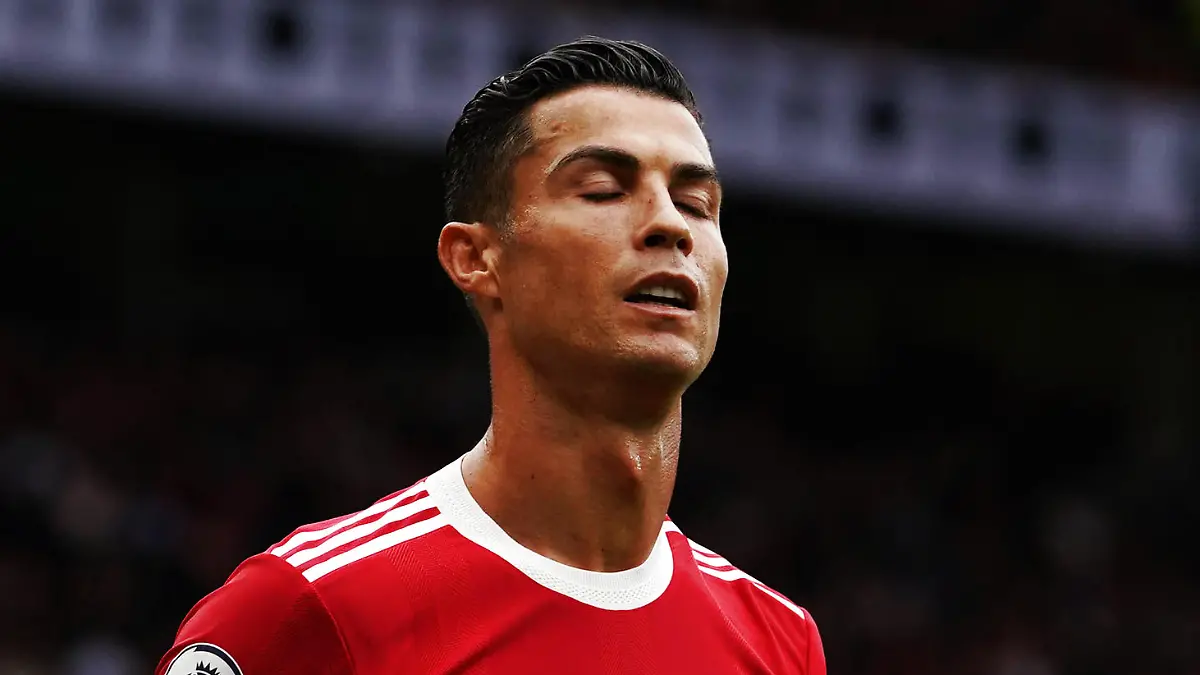  Manchester United, ManU v Aston Villa - Premier League - Old Trafford Manchester United s Cristiano Ronaldo during the Premier League match at Old Trafford, Manchester. Picture date: Saturday September 25, 2021. EDITORIAL USE ONLY No use with unauthorised audio, video, data, fixture lists, club/league logos or live services. Online in-match use limited to 120 images, no video emulation. No use in betting, games or single club/league/player publications. PUBLICATIONxINxGERxSUIxAUTxONLY Copyright: xMartinxRickettx 62659884 