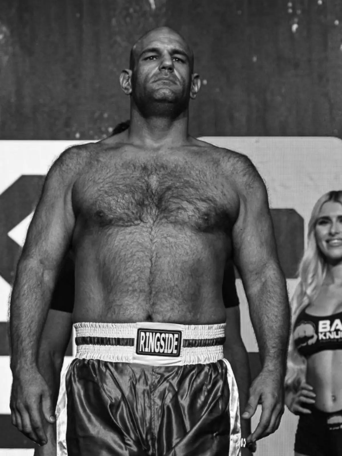 Twitter @mmafighting