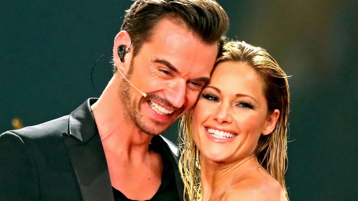 ARD: Schlagerchampions - Das große Fest der Besten . Fernsehmoderator Florian Silbereisen und Sängerin Helene Fischer während der ARD Fernsehshow Schlagerchampions - Das große Fest der Besten am 13.01.2018 im Velodrom Berlin. *** ARD Schlager champions the great feast of the best TV host Florian Silbereisen and singer Helene Fischer during the ARD TV show of hit champions the big Festival of the best of the 13 01 2018 at the Velodrom Berlin