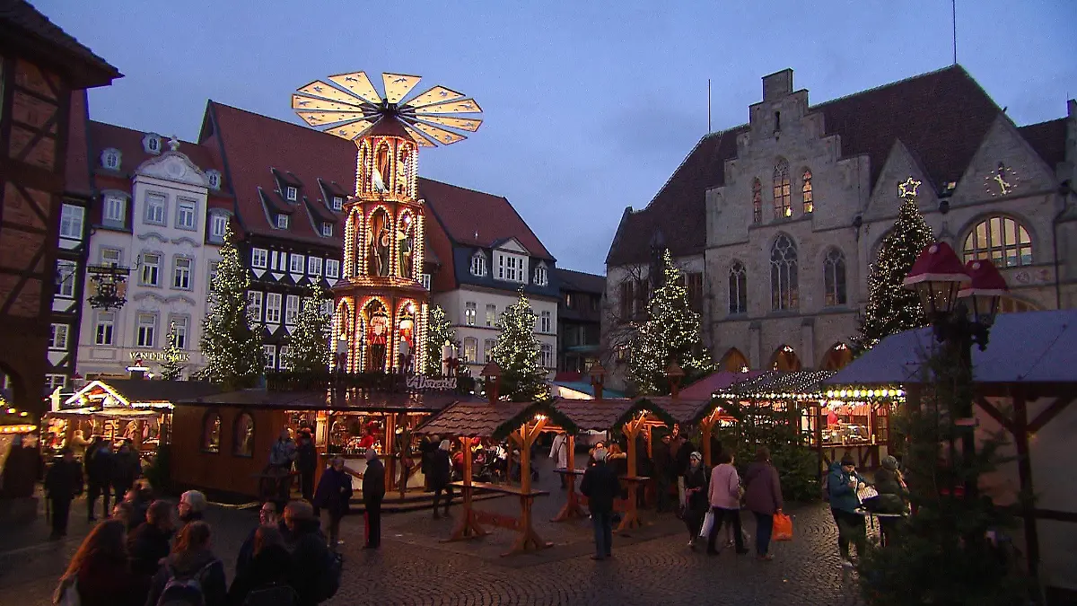 Nach einer coronabedingten Pause sollen in diesem Jahr auch wieder Weihnachtsmärkte in Niedersachsen möglich sein.