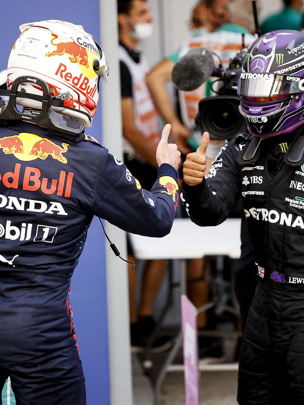VERSTAPPEN Max ned, Red Bull Racing Honda RB16B, HAMILTON Lewis gbr, Mercedes AMG F1 GP W12 E Performance, portrait during the Formula 1 Heineken Gran Premio D italia 2021, Italian Grand Prix, 14th round of the 2021 FIA Formula One World Championship, WM, Weltmeisterschaft from September 9 to 12, 2021 on the Autodromo Nazionale di Monza, in Monza, Italy FORMULE 1 : Grand prix d Italie - Monza - 11/09/2021 DPPI/Panoramic PUBLICATIONxNOTxINxFRAxITAxBEL F12021GP14ITA_JKL170333 