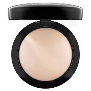 Mineralize Skinfinish Natural Puder von Mac