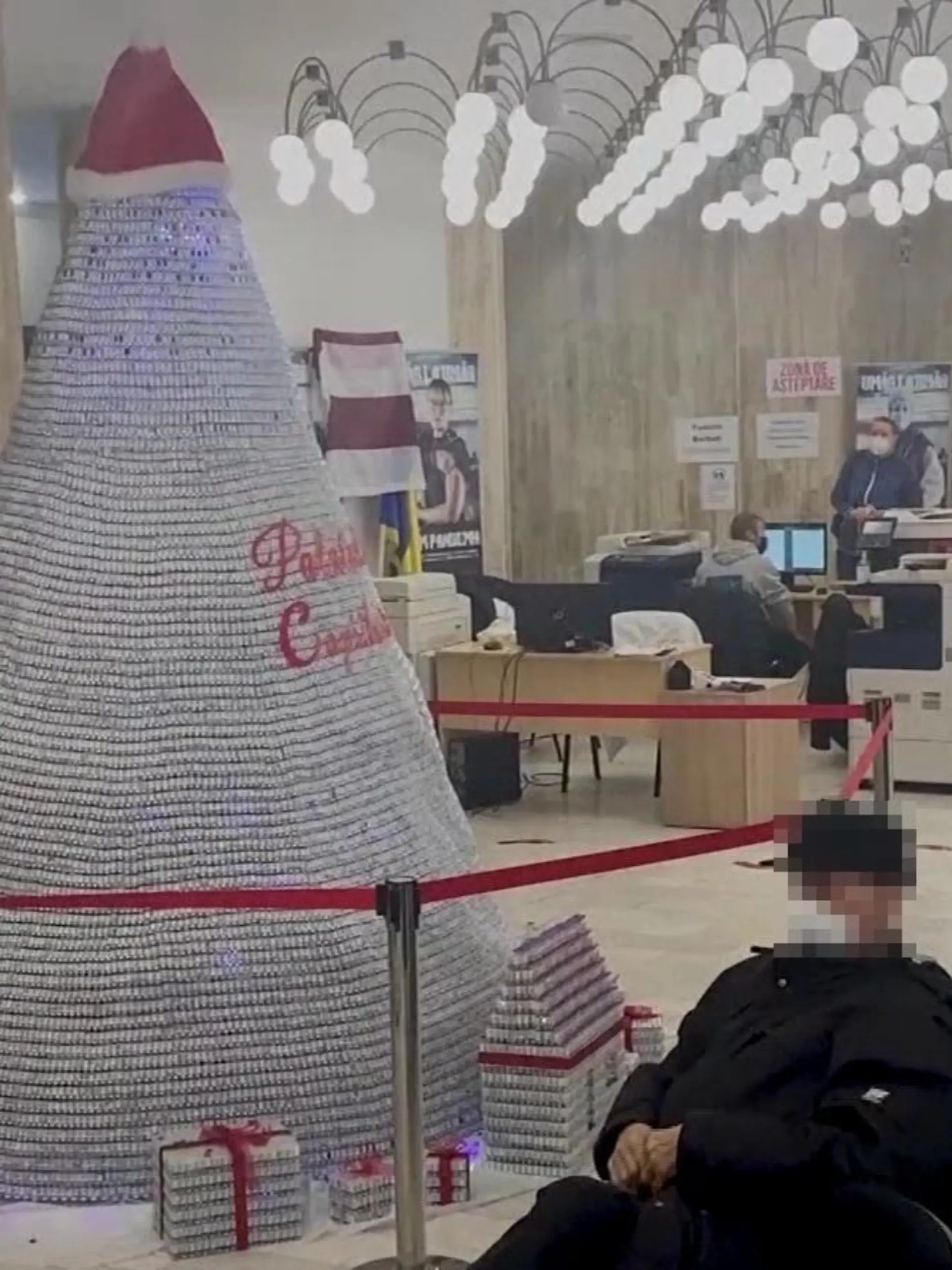 Impfstoff-Tannenbaum im Impfzentrum Bukarest