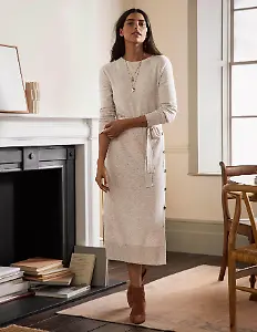 Strickkleid mit seitlichem Knopf