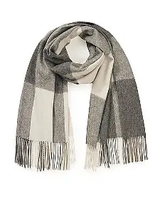 Schal mit Karomuster