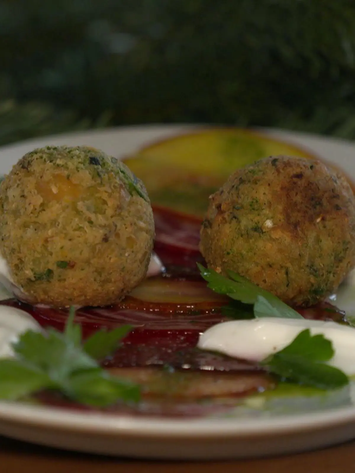 Falafel gehen auch als weihnachtliche, vegane Vorspeise.