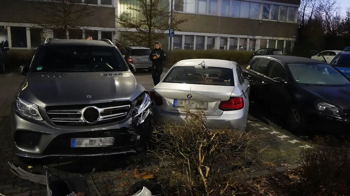 Unfall auf Offenbacher Supermarkt-Parkplatz