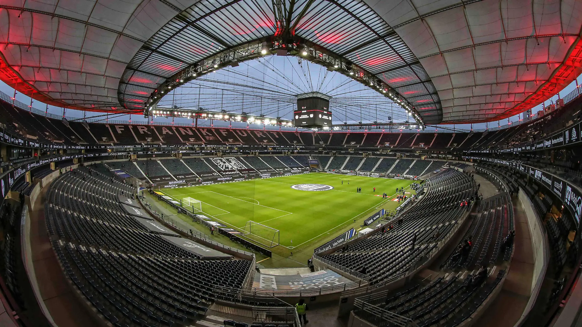  Fußball 1. Bundesliga 15. Spieltag Eintracht Frankfurt - Bayer 04 Leverkusen am 12.12.2021 im Deutsche Bank Park in Frankfurt Feature, Symbol, Symbolfoto, charakteristisch, Detail - Drohen der Bundesliga wieder Geisterspiele - Stadionpanorama Deutsche Bank Park *** Football 1 Bundesliga 15 Matchday Eintracht Frankfurt Bayer 04 Leverkusen on 12 12 2021 at Deutsche Bank Park in Frankfurt feature, symbol, symbolic photo, characteristic, detail Threatening the Bundesliga again ghost games stadium panorama Deutsche Bank Park UR