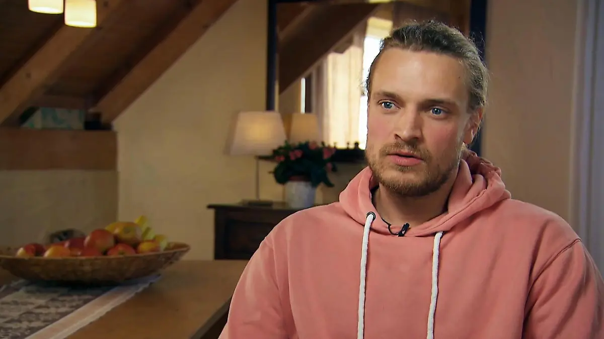 Björn hat sich 2021 bei "Bauer sucht Frau" auf Liebessuche begeben - allerdings erfolglos. Nach der Dating-Show scheint er dann aber sein Liebesglück gefunden zu haben.