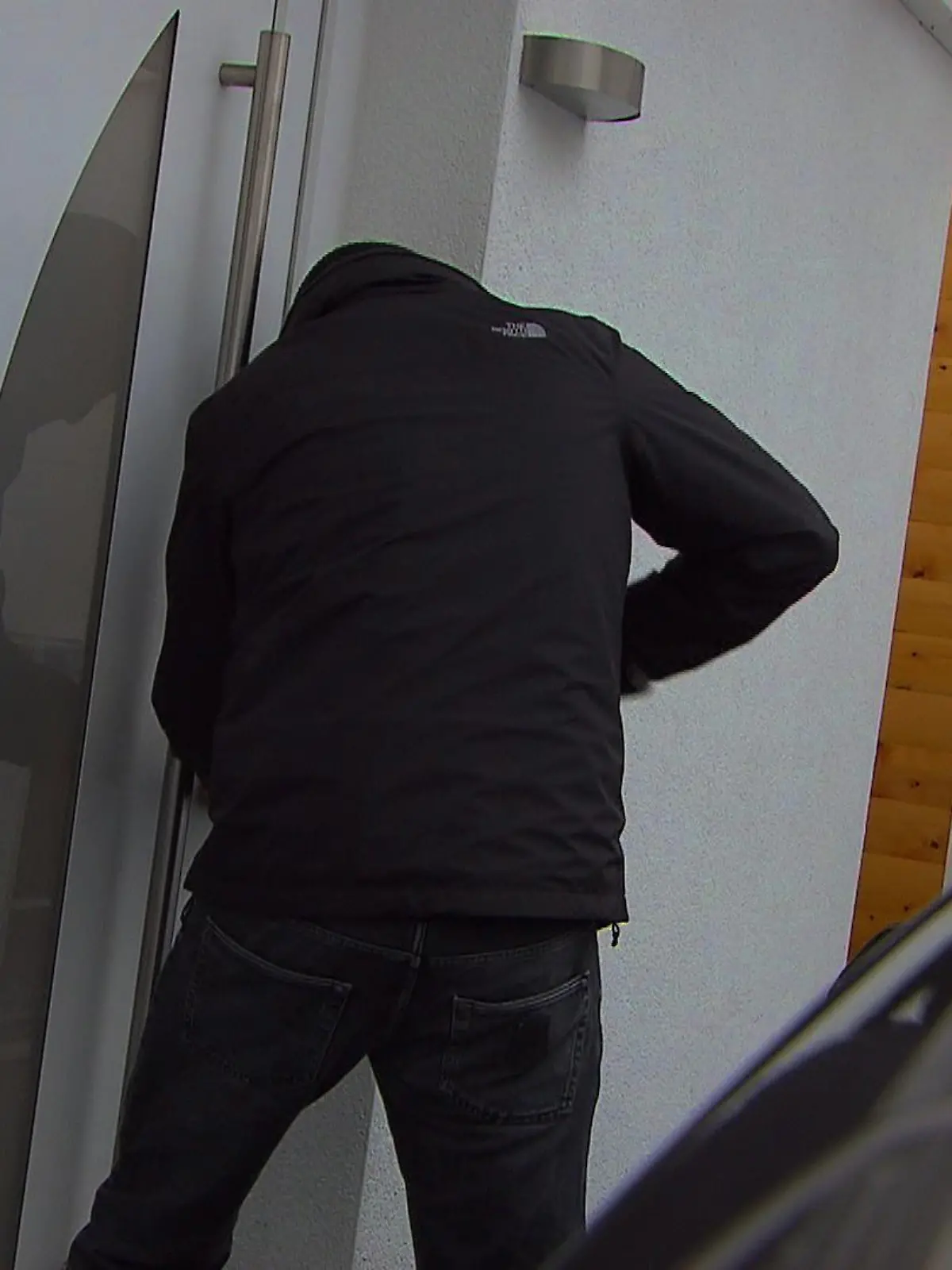 Familie Fritzler ertappte Einbrecher in ihrem Haus auf frischer Tat und nahm die Verfolgung auf.