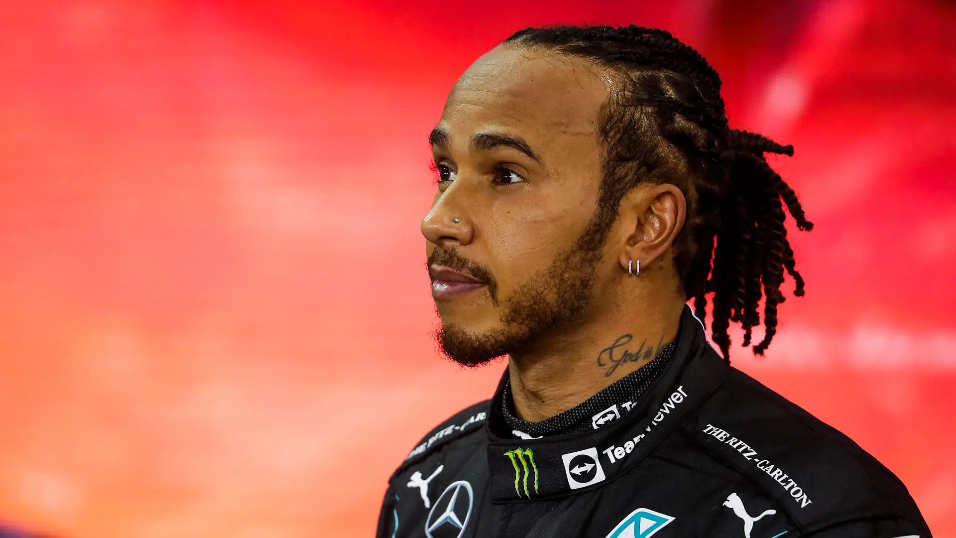  44 Lewis Hamilton GBR, Mercedes-AMG Petronas F1 Team, F1 Grand Prix of Abu Dhabi at Yas Marina Circuit on December 12, 2021 in Abu Dhabi, United Arab Emirates. Photo by HOCH ZWEI Abu Dhabi United Arab Emirates *** 44 Lewis Hamilton GBR, Mercedes AMG Petronas F1 Team , F1 Grand Prix of Abu Dhabi at Yas Marina Circuit on December 12, 2021 in Abu Dhabi, United Arab Emirates Photo by HOCH ZWEI Abu Dhabi United Arab Emirates