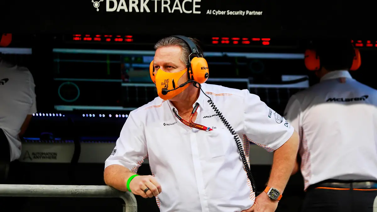  2020 Abu Dhabi GP YAS MARINA CIRCUIT, UNITED ARAB EMIRATES - DECEMBER 12: Zak Brown, CEO, McLaren Racing during the Abu Dhabi GP at Yas Marina Circuit on Saturday December 12, 2020 in Abu Dhabi, United Arab Emirates. Photo by Steven Tee / LAT Images Images PUBLICATIONxINxGERxSUIxAUTxHUNxONLY GP2017_125922_1ST6240