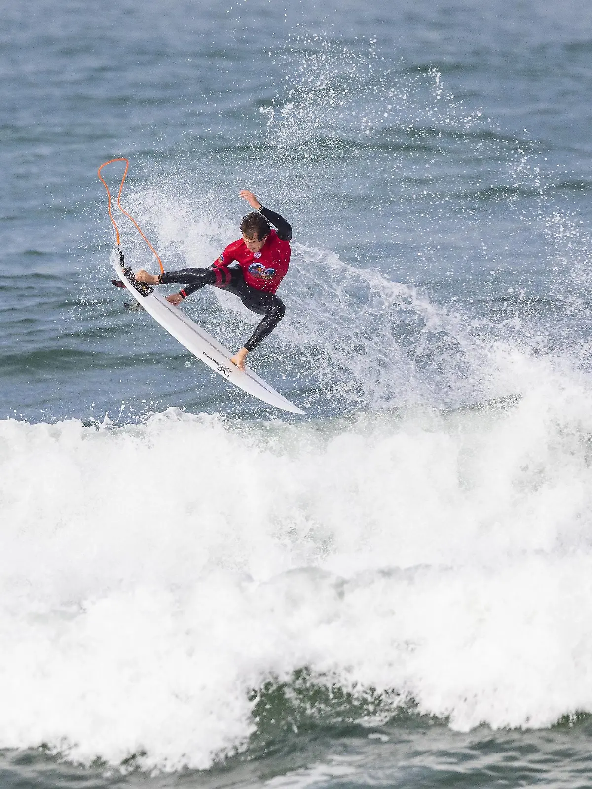 October 8, 2018 - Hossegor, Landes, France - KALANI DAVID (HAW) surfing in Qualifying Round 2 Heat 1 of the WSL Redbull Airborne event in Hossegor, France. Surfing 2018: Redbull Airborne France  - ZUMAz03_ 20181008_sha_z03_516 Copyright: xDamienxPoullenotx