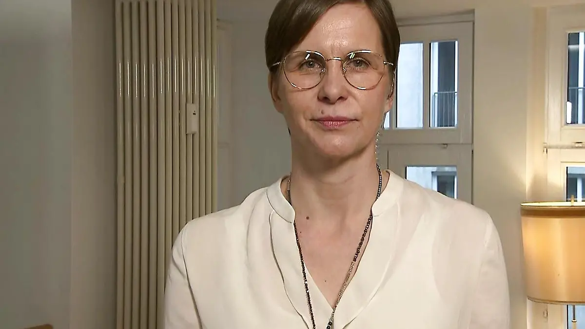 Dr. med. Carla Pohlink arbeitet als niedergelassene Internistin, Therapeutin und Gesundheitscoach.