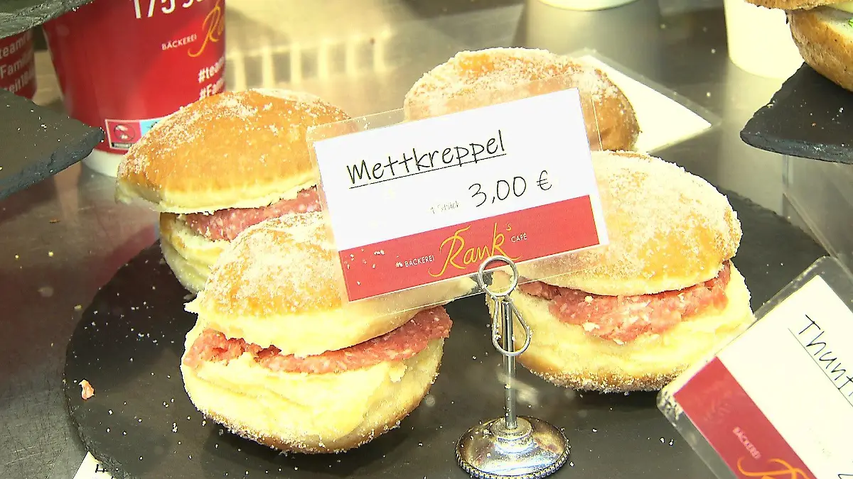 Kreppel mit Mett-Füllung