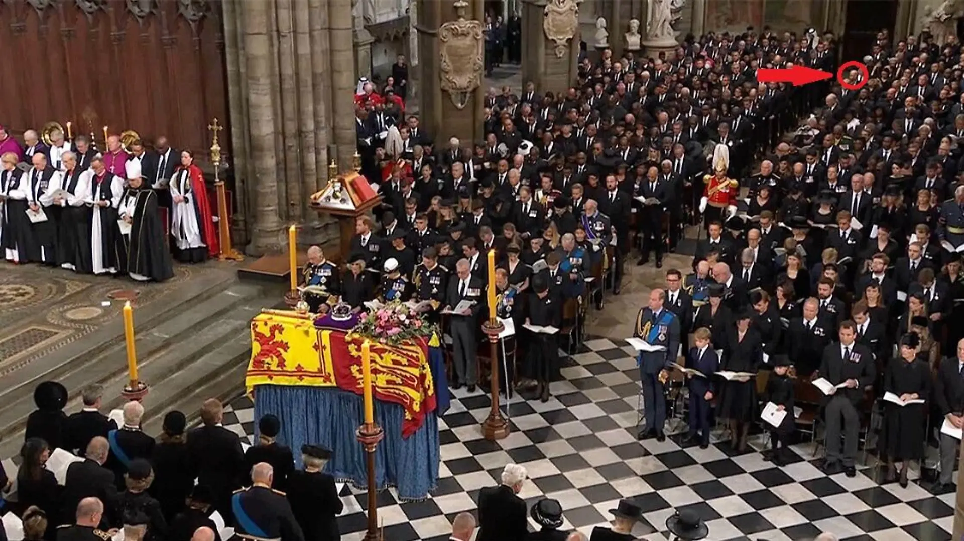 LONDON, UNITED KINGDOM - SEPTEMBER 19: Queen Elizabeth II is laid to rest at in Windsor Castle after a historic state funeral service in Westminster Abbey, London, United Kingdom on September 19, 2022. The queenÄôs coffin was lowered into the Royal Vault at St. GeorgeÄôs Chapel following a committal service which ended with a piperÄôs lament and the national anthem. Zuhal Demirci / Anadolu Agency