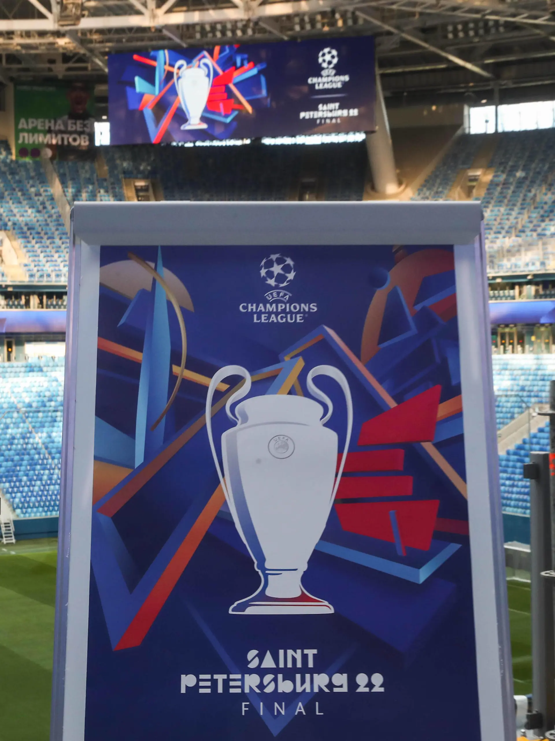  ST PETERSBURG, RUSSIA  SEPTEMBER 22, 2021: Branded banners unveiled at Gazprom Arena Stadium, the venue for the final of the 2021/22 UEFA Champions League. UEFA officials have come to St Petersburg to inspect the Gazprom Arena and to discuss the official and entertainment programme of the 2022 UEFA Champions League Final with local organizing committee and the city administration. Alexander Demianchuk/TASS PUBLICATIONxINxGERxAUTxONLY TS11173F
