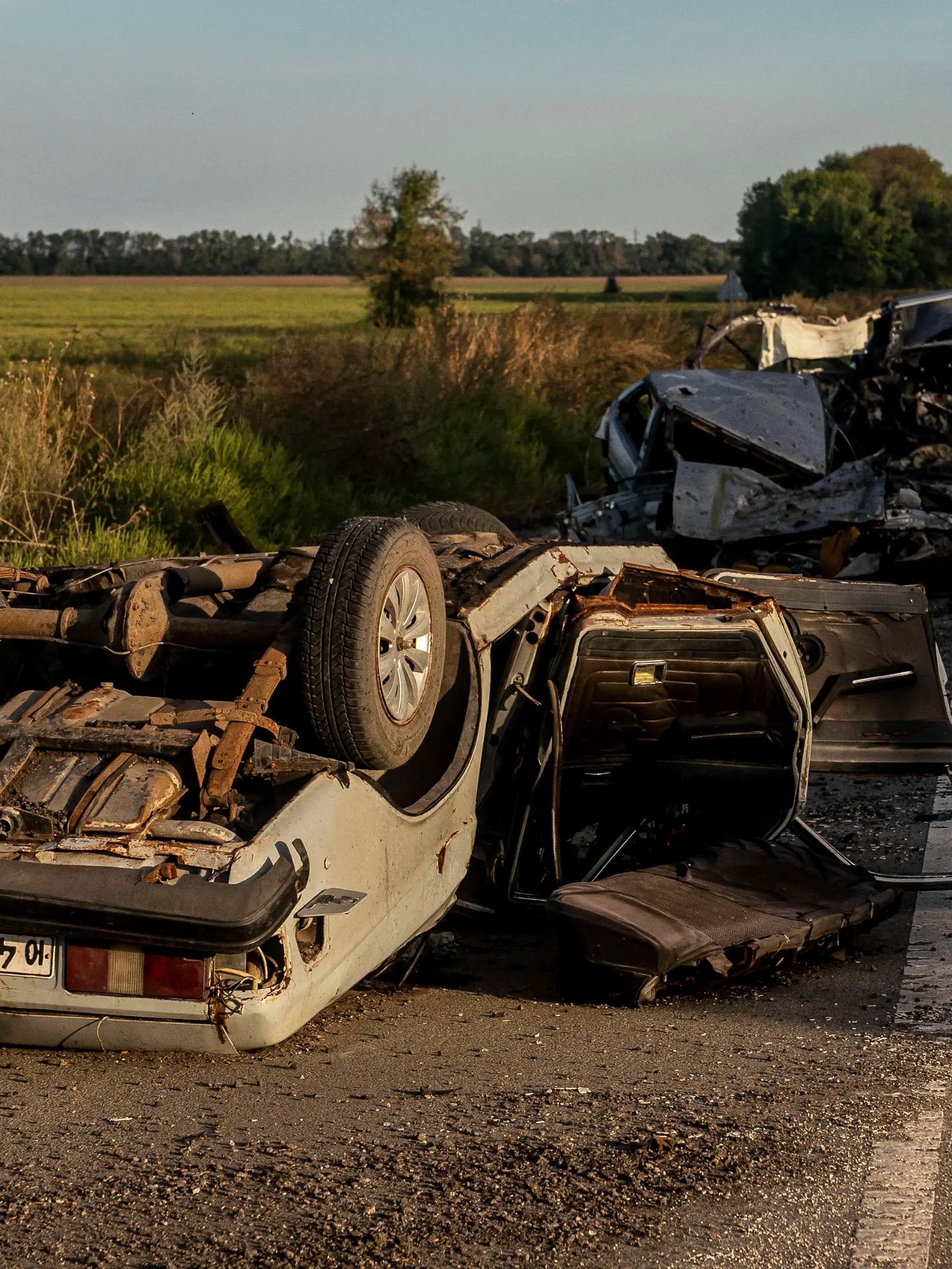  September 9, 2022, Kharkiv, Ukraine: Destroyed vehicles are seen in the Kharkiv region during the Russia-Ukraine war southeast of Kharkiv. Ukraine has retaken large areas in the Kharkiv region this week. Kharkiv Ukraine - ZUMAr101 20220909_zaf_r101_074 Copyright: xDavidxRyderx