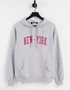 Lipsy – Kapuzenpullover in Grau mit „New York“-Schriftzug