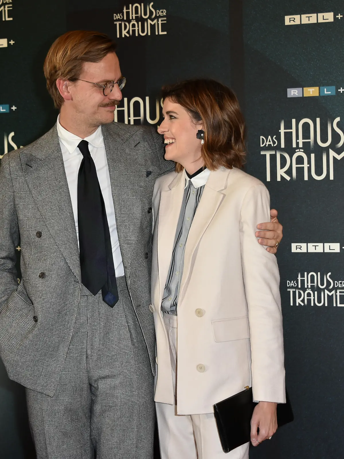 Marie Nasemann, Partner Sebastian Tigges; Das Haus der Traeume Premiere im Kino International in Berlin / 120922

*** "Das Haus der Traeume" premiere in Berlin, Germany on September 12, 2022 ***
