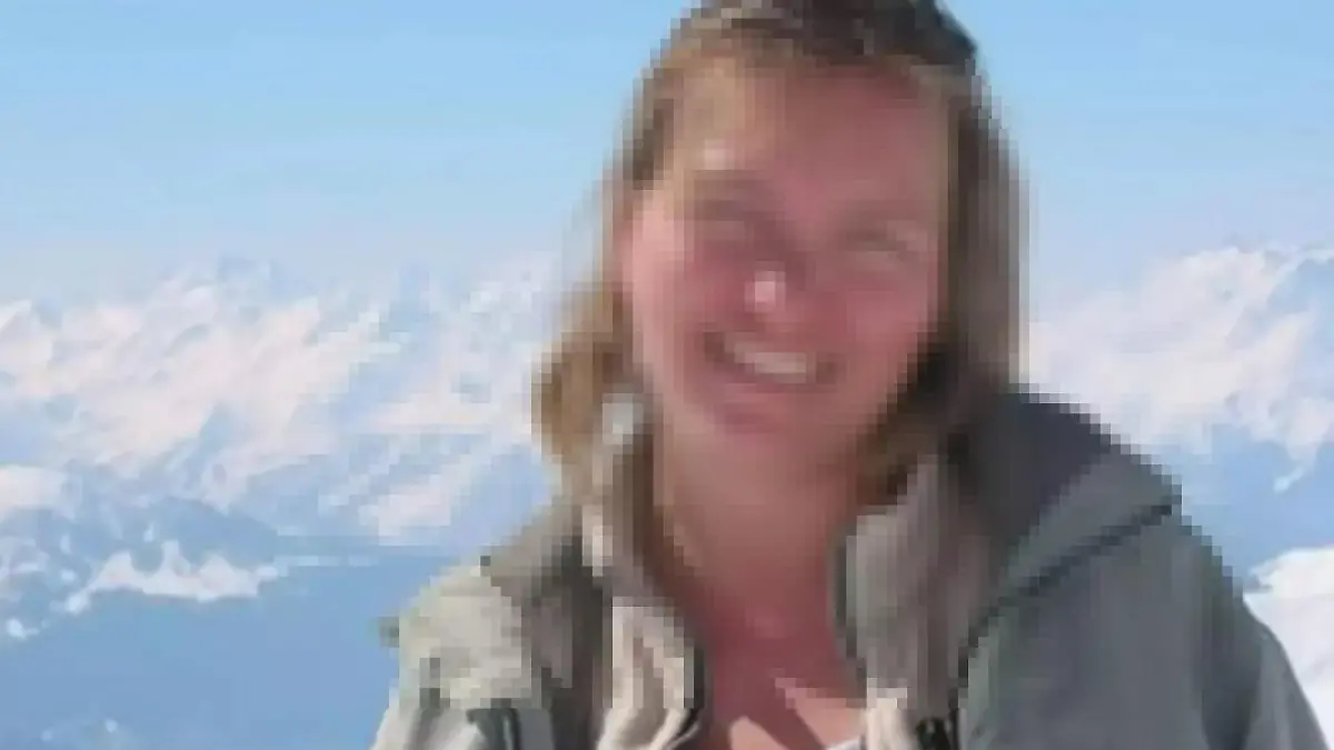 Priscilla M. (47) soll mit ihrer entführten Tochter Camille bei einer Sekte in der Schweiz untergetaucht sein.