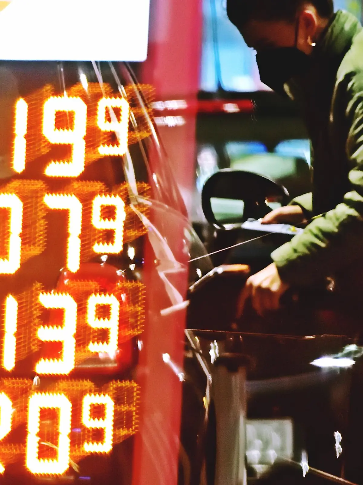 Tankstelle in Heidelberg. Der Krieg Russlands gegen die Ukraine macht sich bermerkbar. Die ohnehin hohen Beinzinpreise erreichen neue Höchststände.