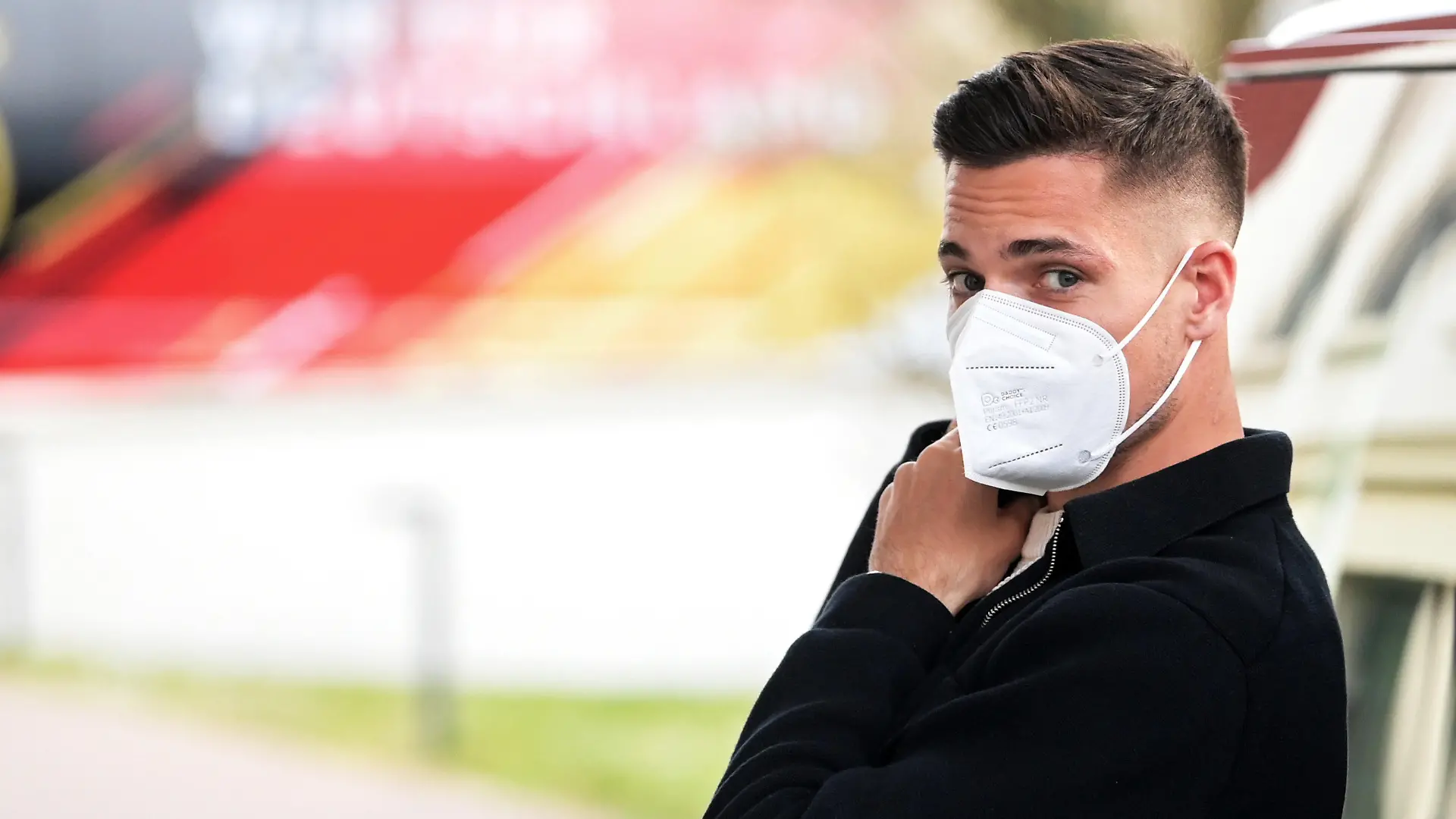 21.03.2022, Hessen, Neu-Isenburg: Fußball: Nationalmannschaft, vor den Länderspielen gegen Israel und die Niederlande, Ankunft der Spieler im Teamhotel. Julian Weigl. Foto: Sebastian Christoph Gollnow/dpa +++ dpa-Bildfunk +++