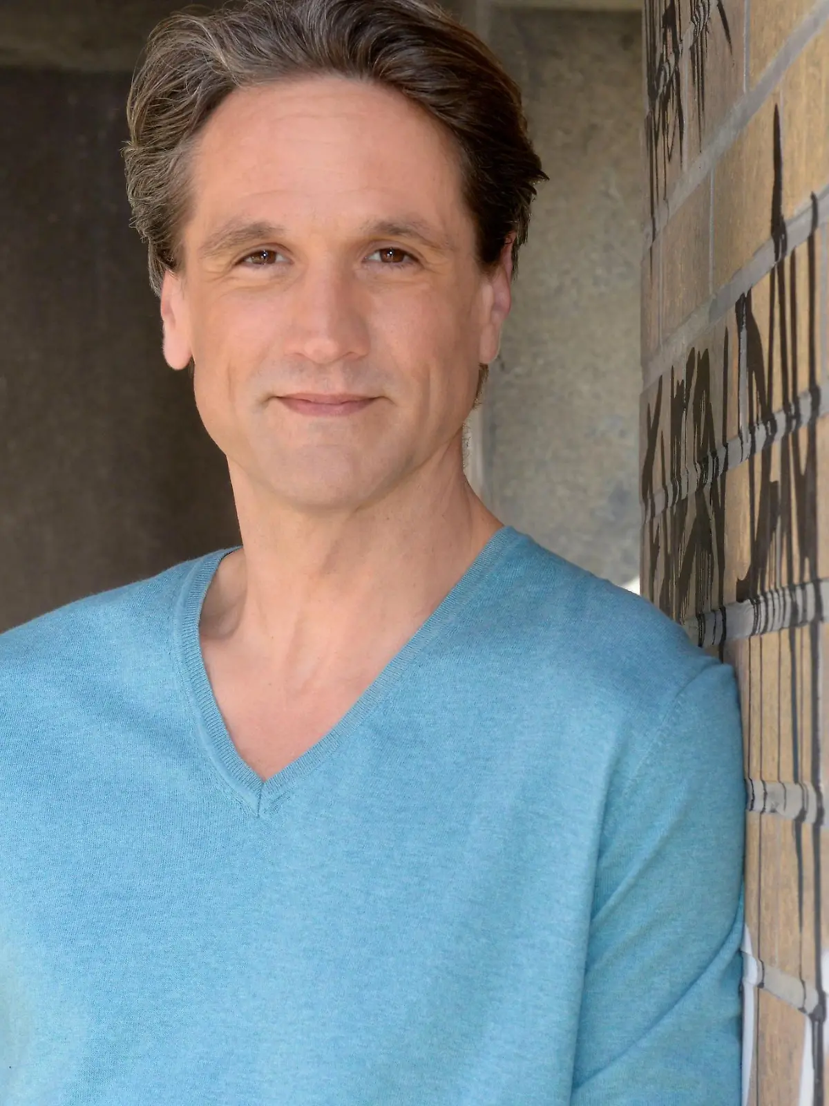 Oliver Franck spielt die Rolle "Martin Ahrens"

Die Verwendung des sendungsbezogenen Materials ist nur mit dem Hinweis und Verlinkung auf RTL+ gestattet.