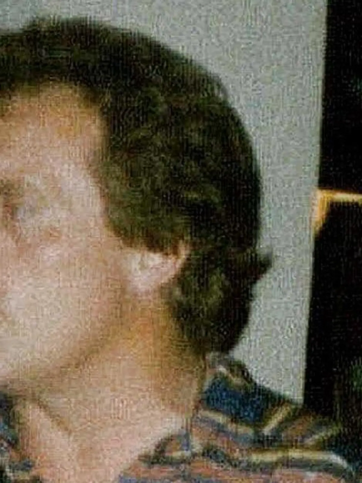 MANFRED MEISEL: BIERKÖNIG AUF MALLORCA
ERMORDET / MORD / HALBFIGUR / HEMD
STREIFEN BLAU / TISCH / BIER