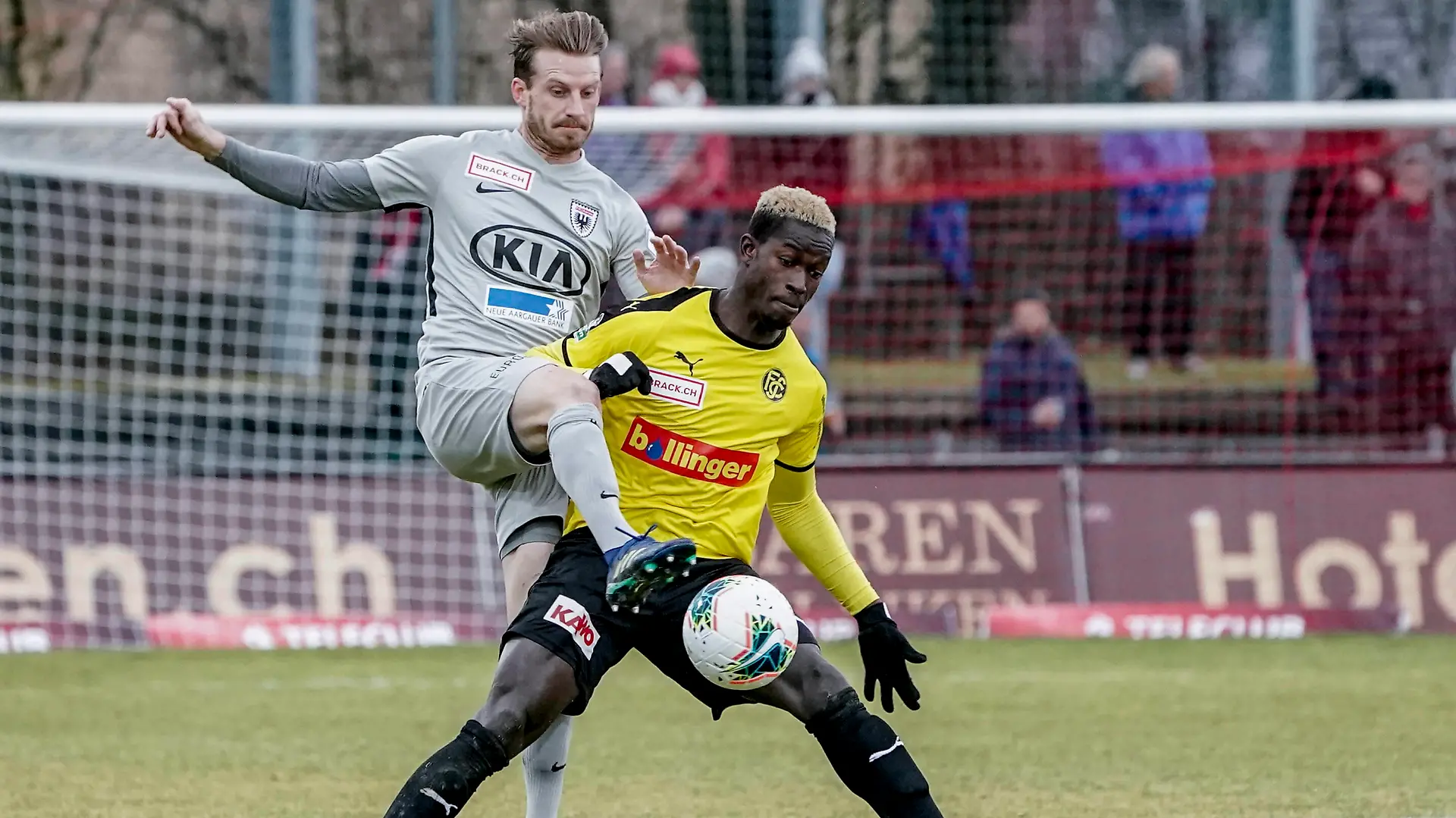 02.02.2020 Stadion Bruegglifeld Aarau Fussball Saison 2019 - 2020 Challenge League FC Aarau - FC Schaffhausen v.li.: Nicolas Schindelholz aarauZe Turbo schaffhausen Aarau Stadion Bruegglifeld Aarau AG Schweiz *** 02 02 2020 Stadion Bruegglifeld Aarau Football Season 2019 2020 Challenge League FC Aarau FC Schaffhausen v l Nicolas Schindelholz aarau Ze Turbo schaffhausen Aarau Stadion Bruegglifeld Aarau AG Switzerland 