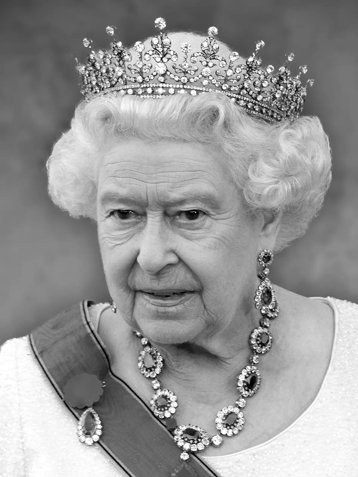 FOTOMONTAGE: Queen Elizabeth II, Einzelbild,angeschnittenes Einzelmotiv,Portraet,Portrait,Portr?t. ARCHIVFOTO: Empfang der britischen Koenigin und dem Duke of Edinburgh zum Staatsbankett durch den Bundespraesidenten im Schloss Bellevue in Berlin am 24.06.2015. Staatsbesuch der Koenigin des Vereinigten Koenigreichs Grossbritannien und Nordirland in Deutschland 2015. ?