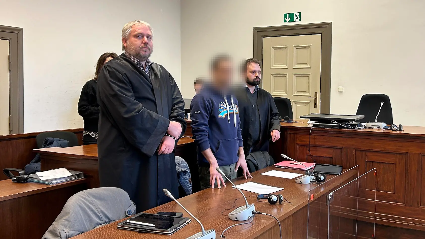 Masseur vergewaltigte Frauen im Luxus-Spa - Knast