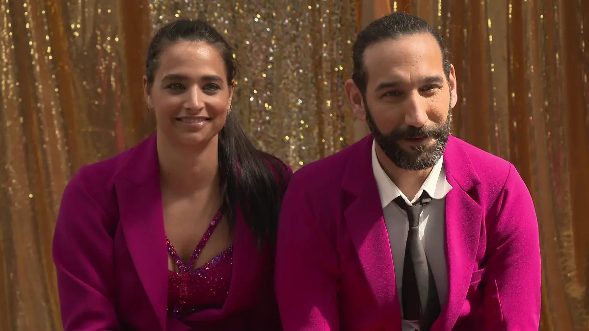 Amira Pocher und Massimo Sinató tanzen in Show acht einen Cha Cha Cha