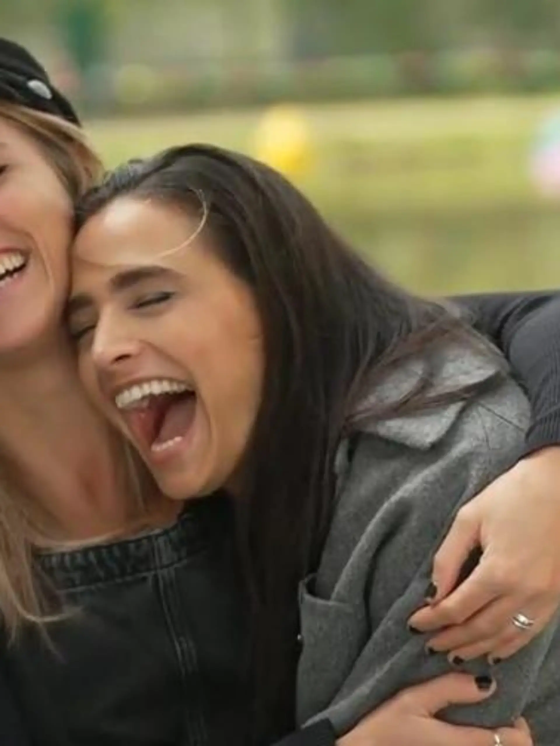 Sarah Mangione und Amira Pocher