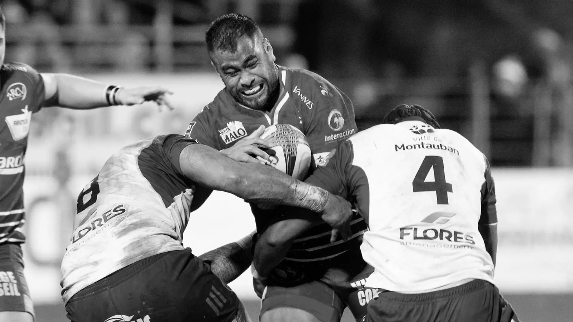 Patrick Leafa of Vannes and Kelly Meafua, Tijuee Uanivi of Montauban during the French championship Pro D2 rugby union match between RC Vannes and US Montalbanaise (Montauban) on February 18, 2022 at La Rabine stadium in Vannes, France - Photo Damien Kilani / DK Prod / DPPI