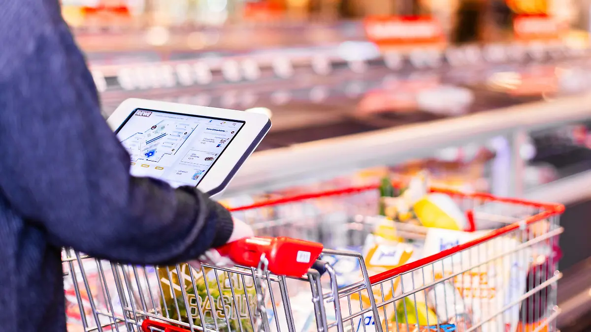 Gemeinsam mit dem Technologie-Unternehmen Catch testet Rewe in Köln einen digitalen Einkaufsbegleiter.