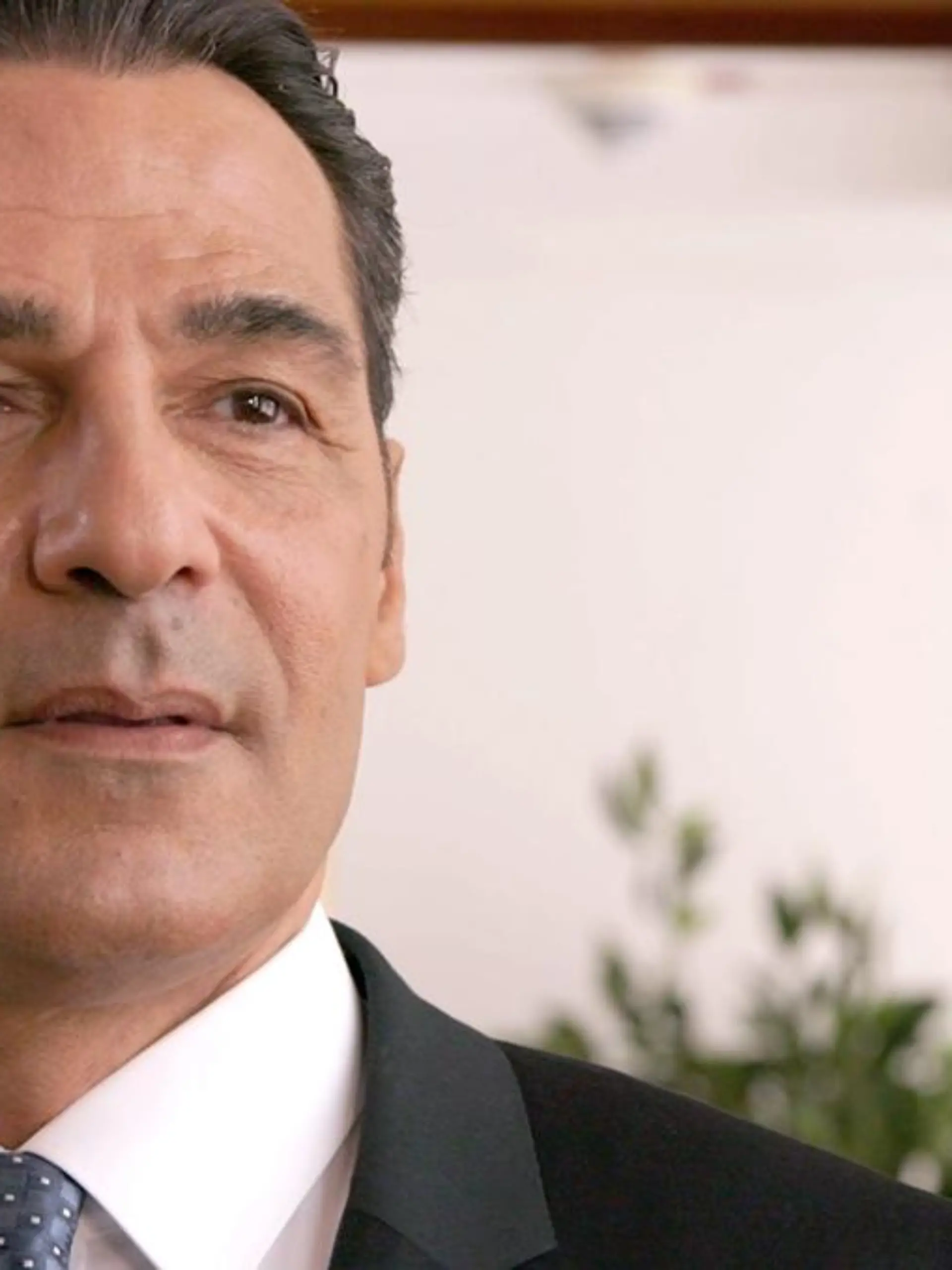 Nathalie muss sich in dem Prozess ihrem Peiniger Frank Giese (Erol Sander) stellen. 

Die Verwendung des sendungsbezogenen Materials ist nur mit dem Hinweis und Verlinkung auf RTL+ gestattet.