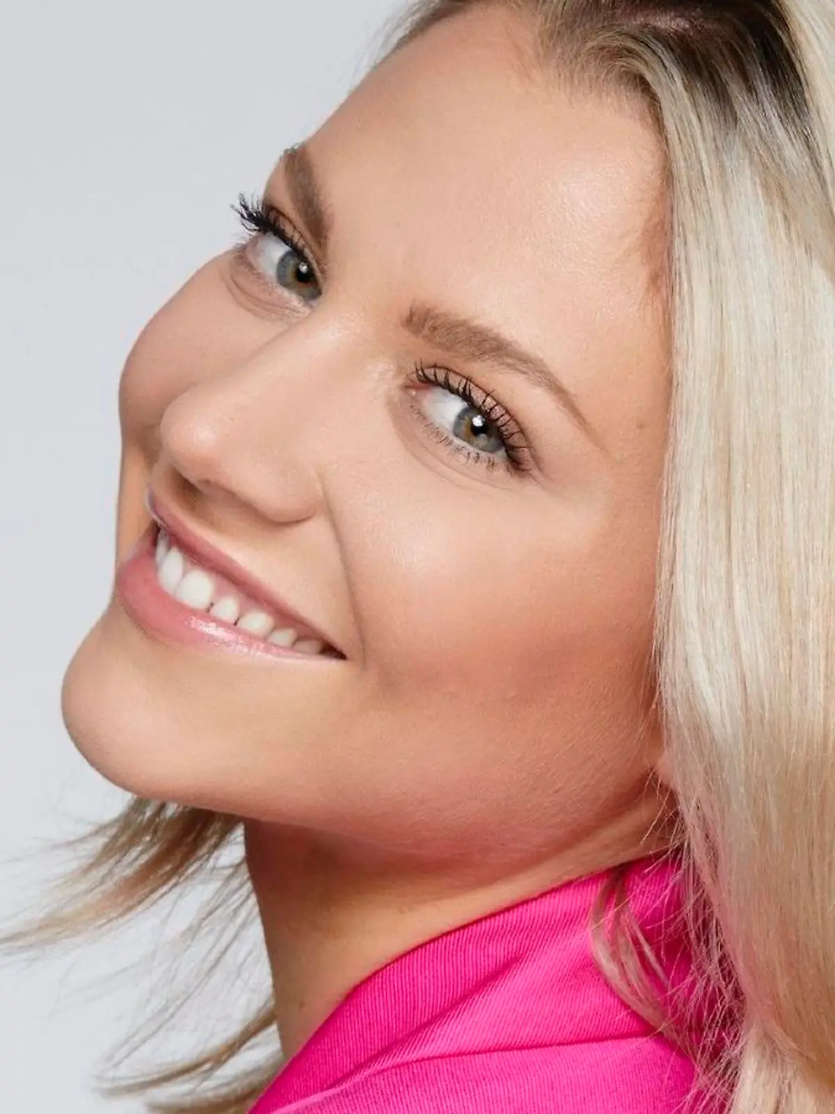 Valentina Pahde

Die Verwendung des sendungsbezogenen Materials ist nur mit dem Hinweis und Verlinkung auf RTL+ gestattet.