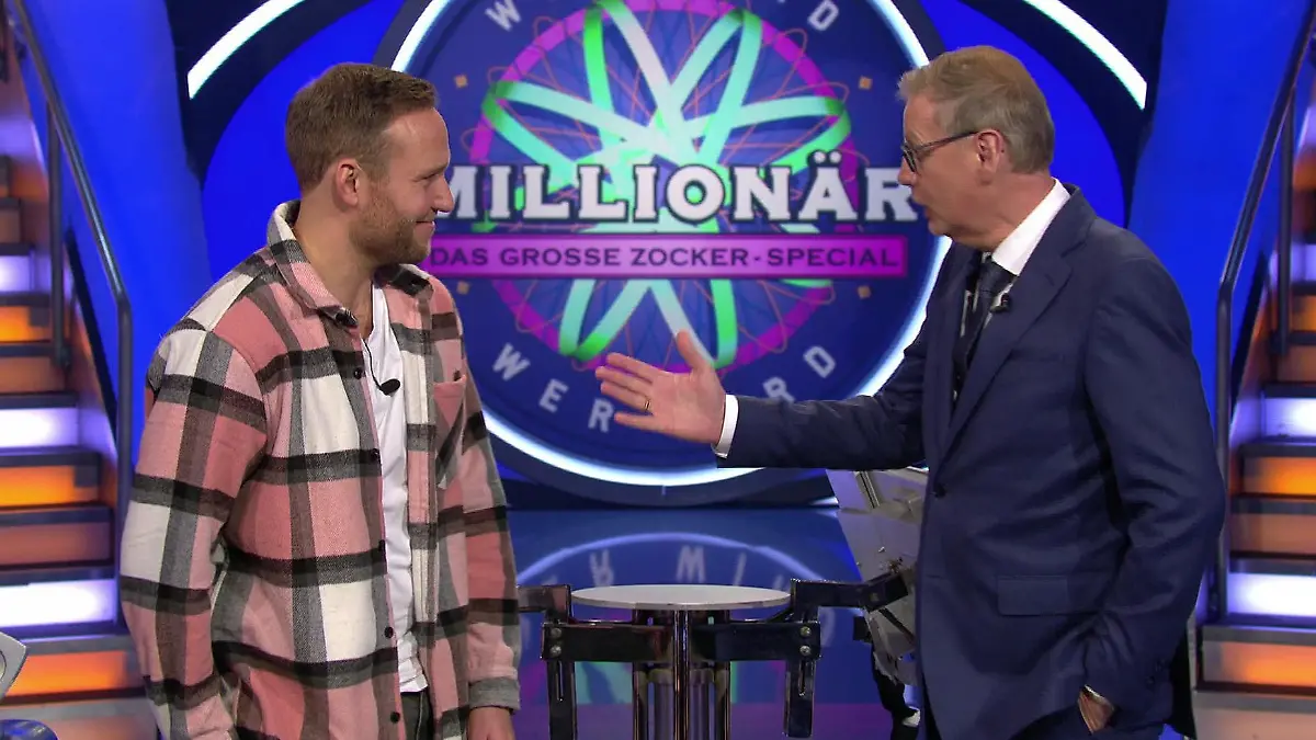 Zocker-Special-Kandidat Lars Hemmer mit WWM-Moderator Günther Jauch