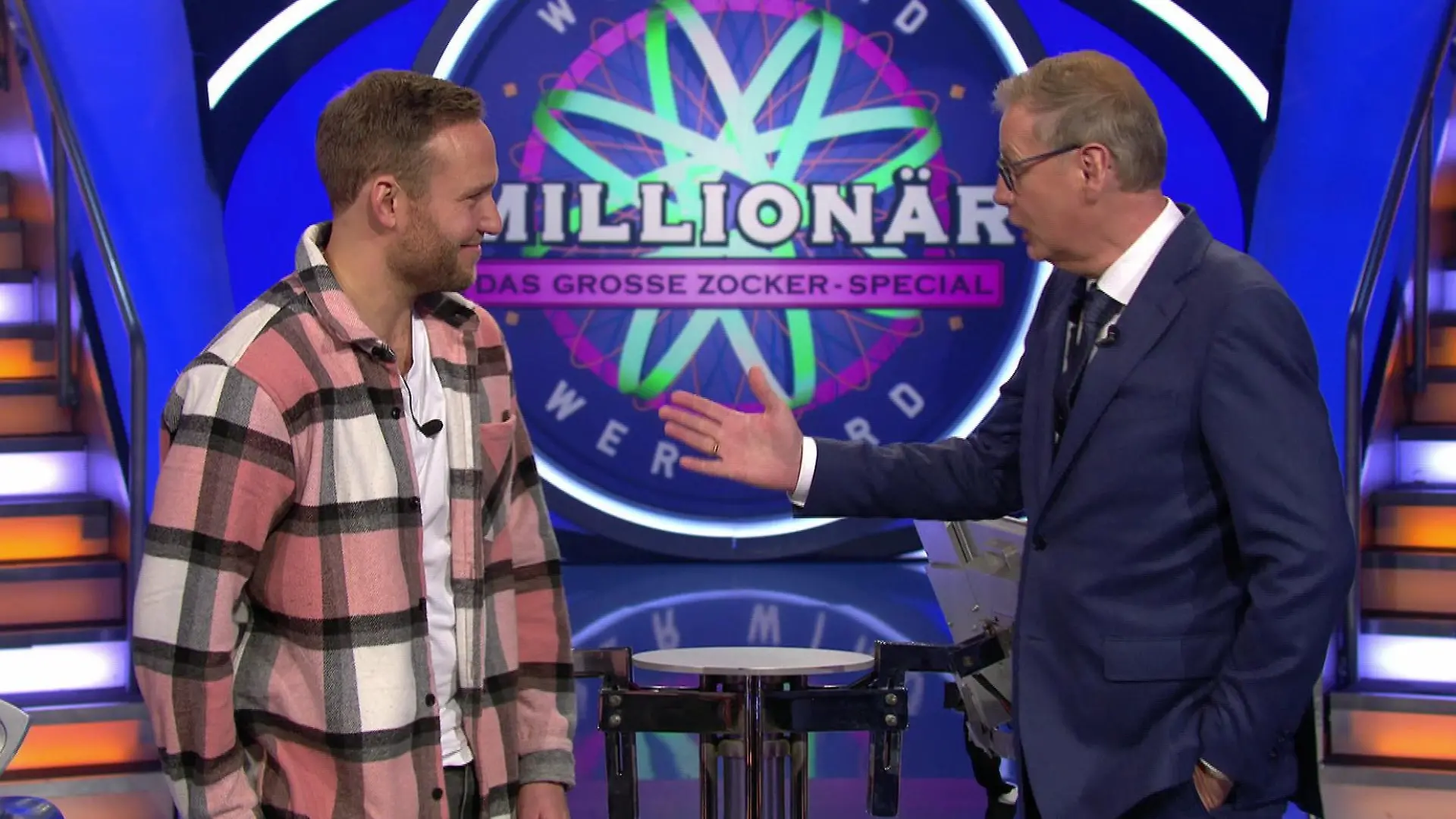 Zocker-Special-Kandidat Lars Hemmer mit WWM-Moderator Günther Jauch