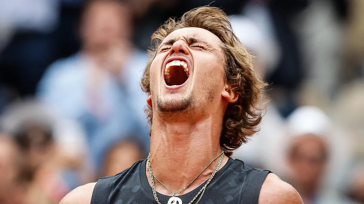 May 25, 2022, Paris, France, France: Alexander ZVEREV of Germany celebrates his victory during the Day four of Roland-Garros 2022, French Open 2022, Grand Slam tennis tournament at the Roland-Garros stadium on May 25, 2022 in Paris, France. Paris France - ZUMAm308 20220525_zsp_m308_051 Copyright: xMatthieuxMirvillex
