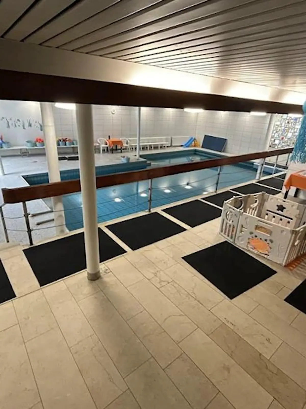 Bild zu: "Nachbarn: Schwimmschule soll schließen"