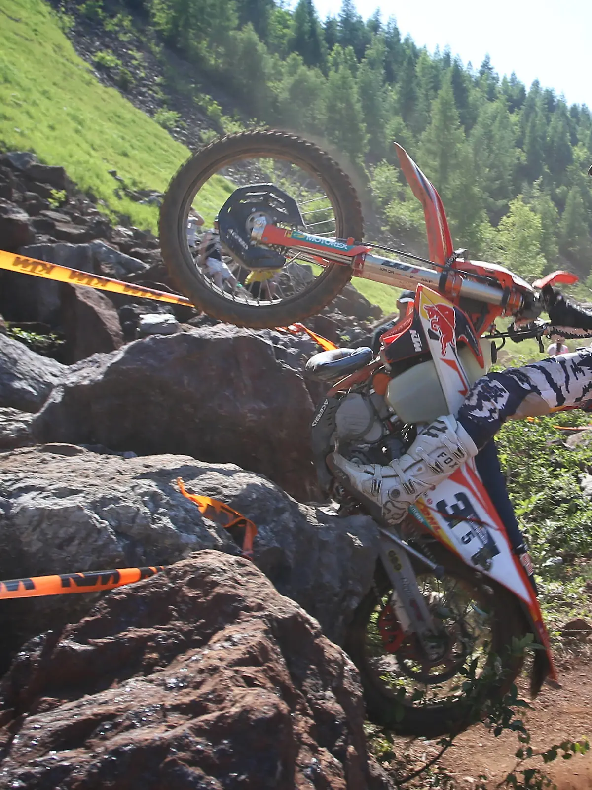 Sport Bilder des Tages MOTOCROSS - Erzbergrodeo 2022 EISENERZ,AUSTRIA,19.JUN.22 - MOTORSPORTS, MOTORCYCLE, MOTOCROSS - Erzbergrodeo 2022, Hare Scramble. Image shows Manuel Lettenbichler GER/ KTM. PUBLICATIONxNOTxINxAUTxSUIxSWE GEPAxpictures/xManfredxBinder
