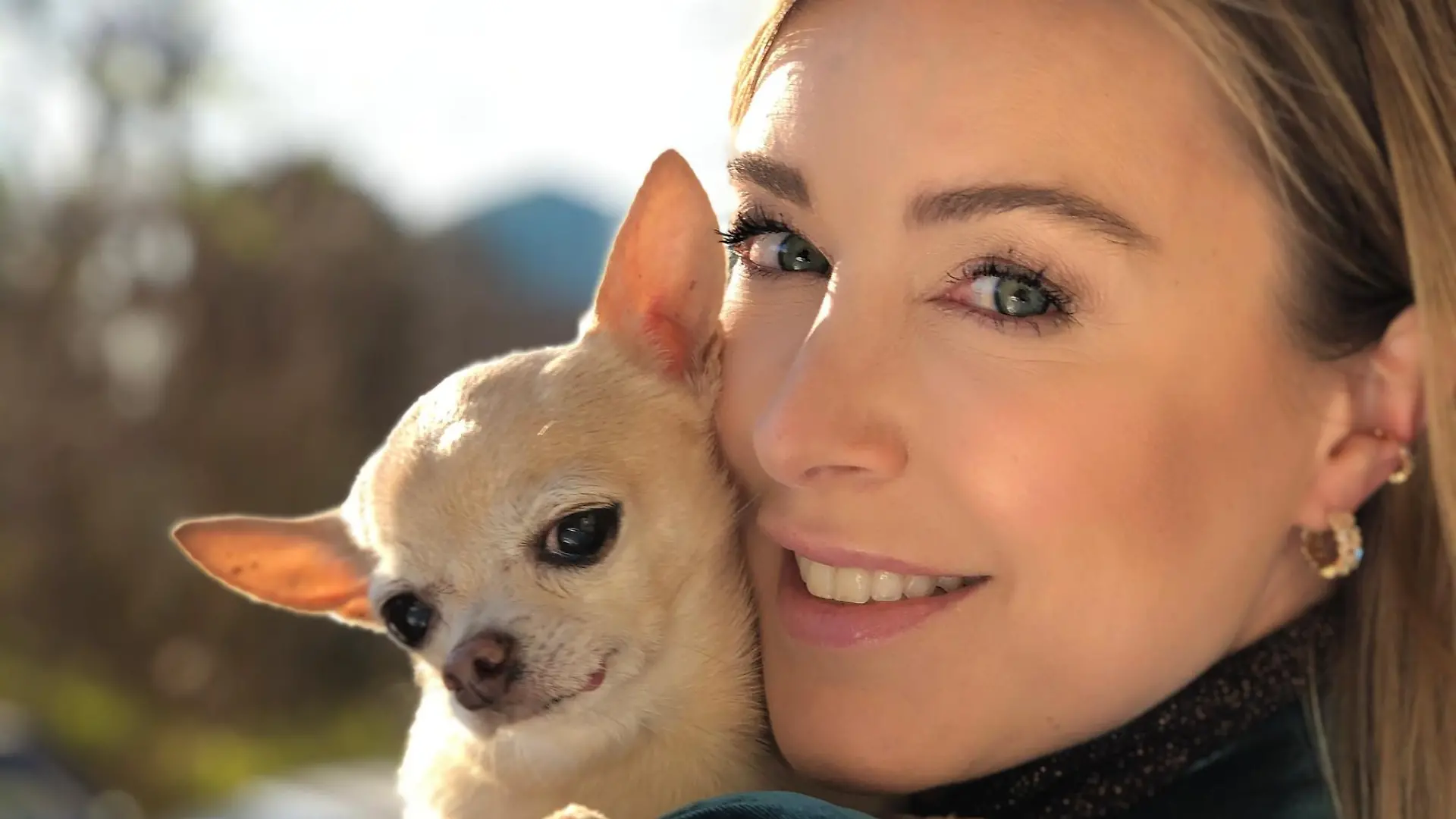Nina Ensmann mit Lou Lou (C) RTL - privat