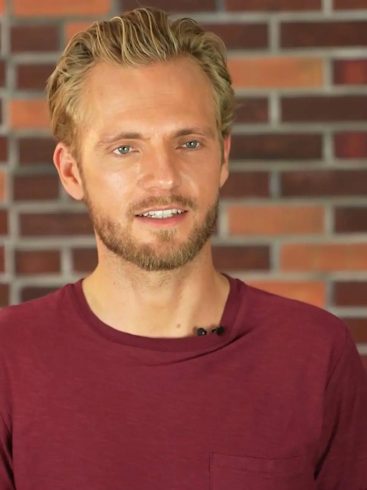GZSZ-Schauspieler Niklas Osterloh verbringt den Sommer in Köln und nimmt sich eine Auszeit